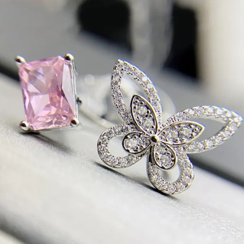 Ring - Picture 4 of 6